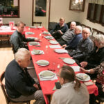 Högra bordet från vänster Thomas Björelind, Owe Andersson, Dagge Issjö med ryggen emot, Lillemor Green, Jörgen Edman, Sören Blomgren, Kent Karlsson, Anders Björken.