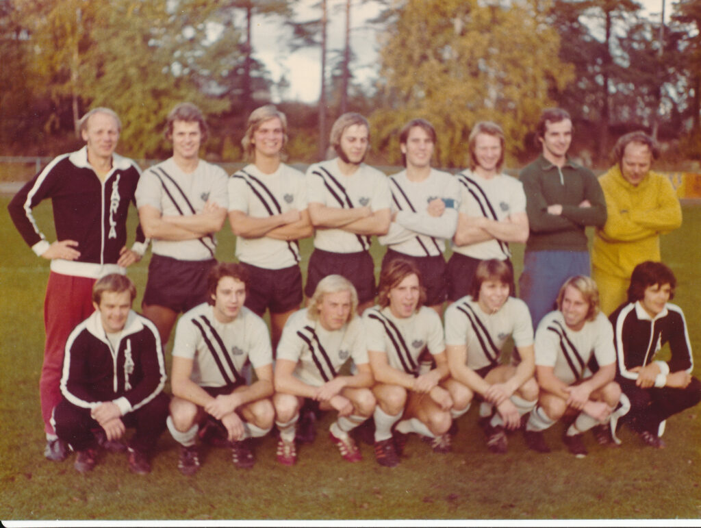 Övre raden fr.v: Totte Nilsson tränare, Kent Larsson, Thomas Lundgren, Karsten Åkesson, Gunnar Höglund, Rolf Harlert, Kjell Larsson, Hans Jansson lagledare.
Nedre raden fr.v: Sören Blomgren, Kenneth Appiani, Krister Söderberg, Stefan Wallén, Veijo Nylund, Reidar Nygårds, Anders Wallman.
